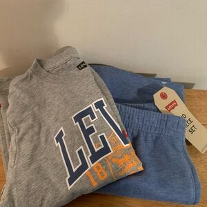 Levi’s Graphic T-shirt and Shorts Set Size 7 NWT